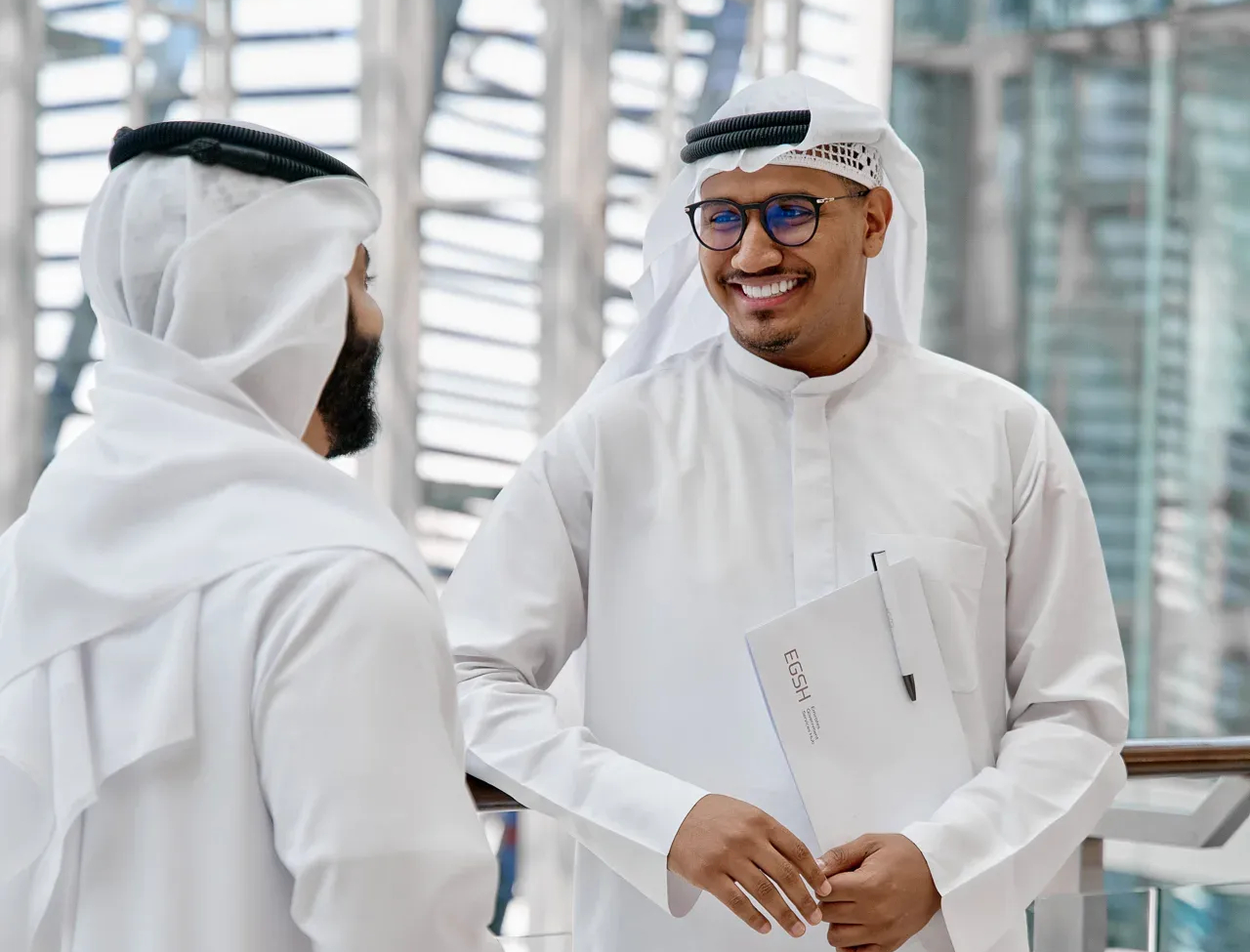 Labour Contract in the UAE: How to Issue and Modify Through MOHRE